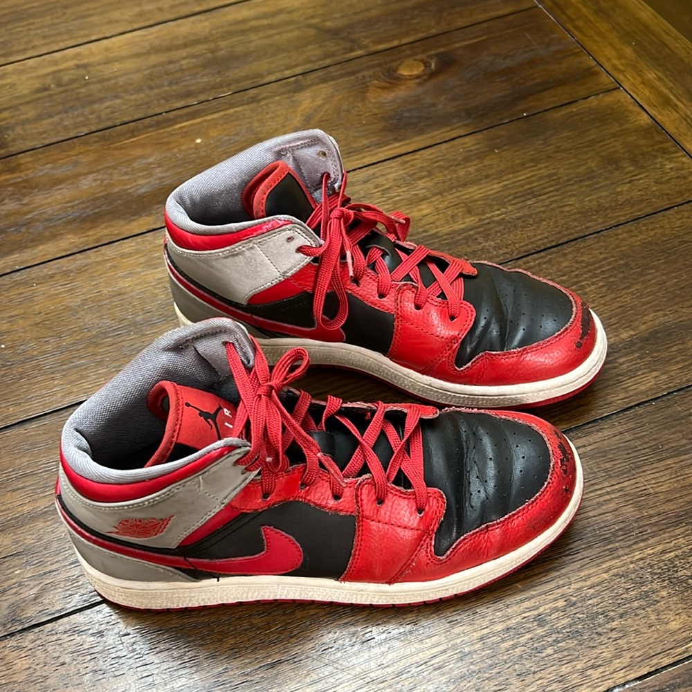 Air Jordan 1 Mid